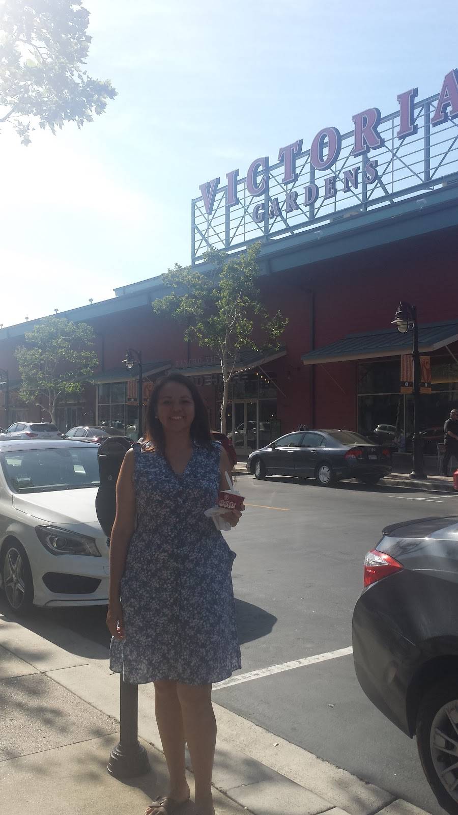 Jamba Juice Victoria Gardens | restaurant | 12456 N Mainstreet, Rancho Cucamonga, CA 91739, USA | 9096467104 OR +1 909-646-7104