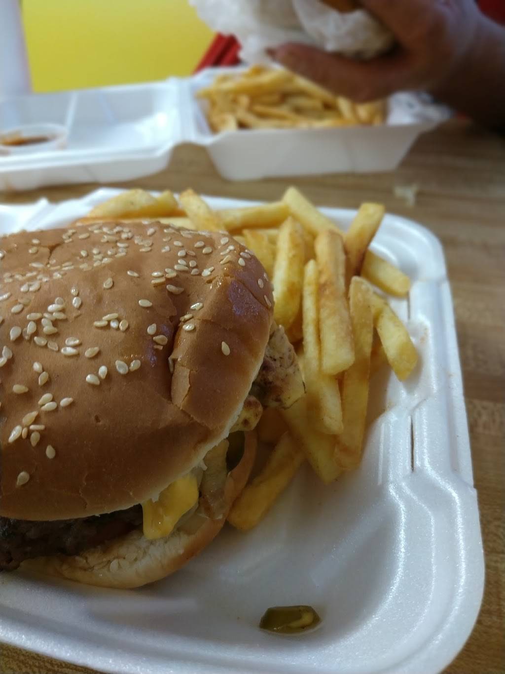 Wings N More | restaurant | 515 Marchand Dr, Donaldsonville, LA 70346, USA | 2254737393 OR +1 225-473-7393