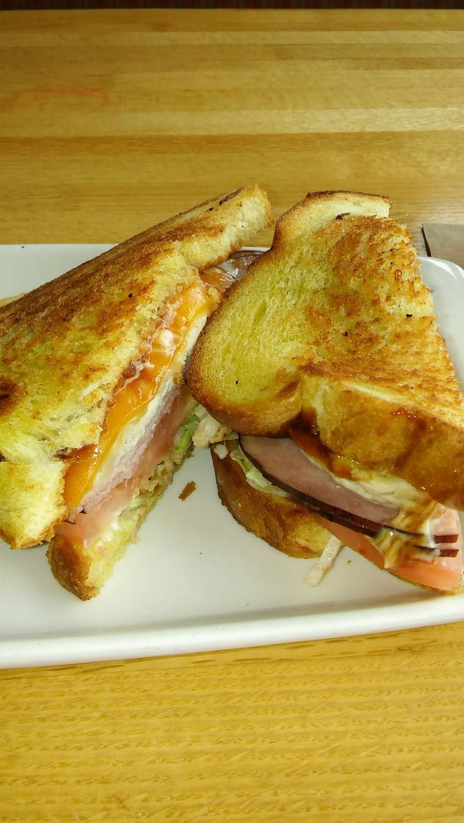 Applebees Grill + Bar | restaurant | 710 Desoto Cove, Horn Lake, MS 38637, USA | 6627725914 OR +1 662-772-5914