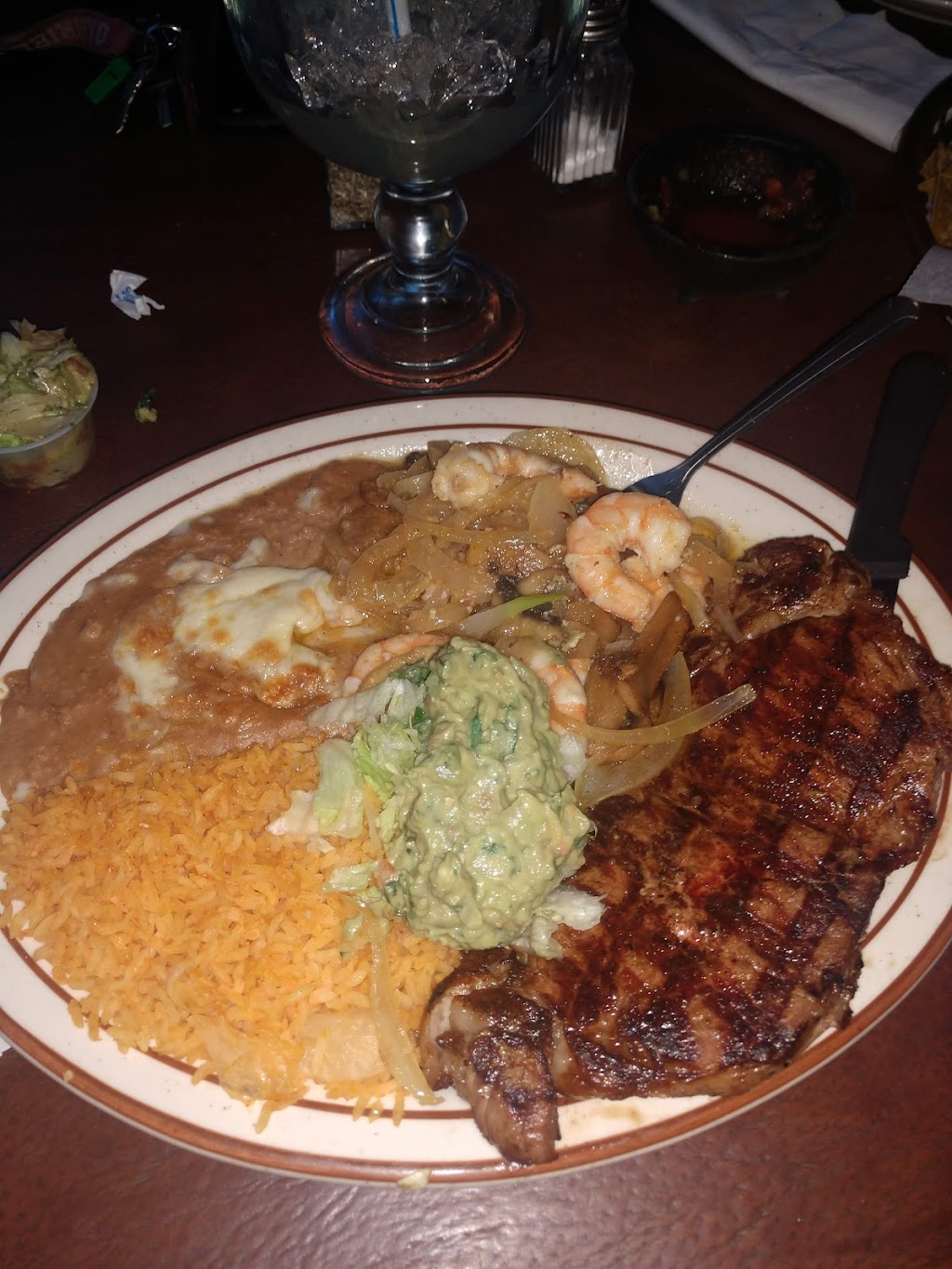 Chavolitos Mexican Restaurant | restaurant | 104 S 2nd St, Dolores, CO 81323, USA | 9706760538 OR +1 970-676-0538