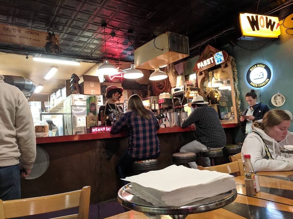 Lillys Pizza | restaurant | 1813 Glenwood Ave, Raleigh, NC 27608, USA | 9196944789 OR +1 919-694-4789