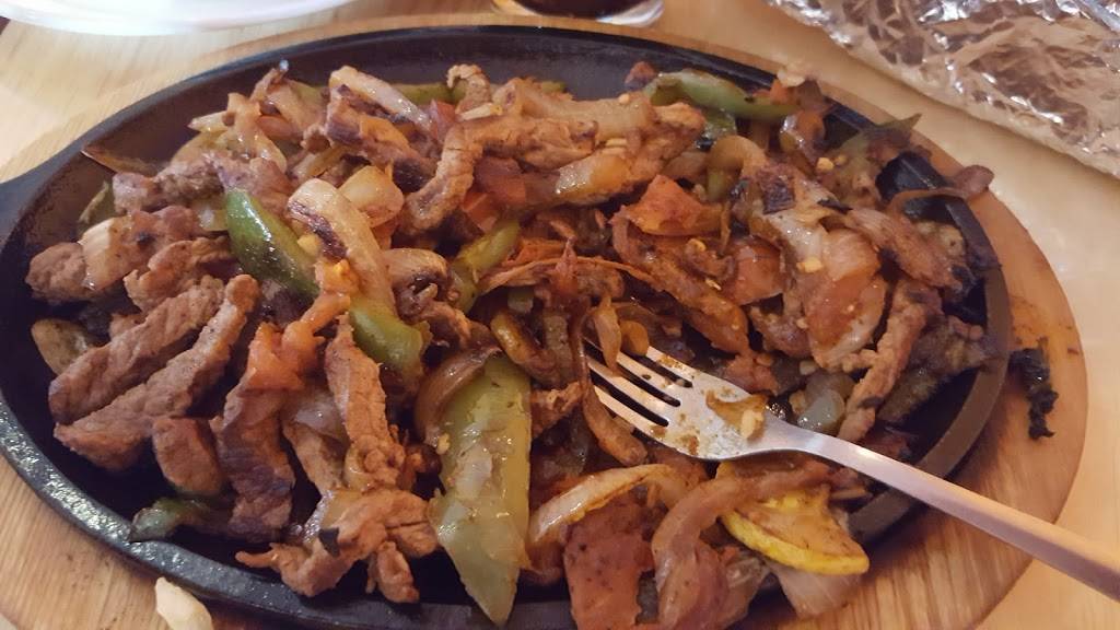 La Banda Mexican Grill | restaurant | 1101 Pray Boulevard, Waterville, OH 43566, USA | 5679522128 OR +1 567-952-2128