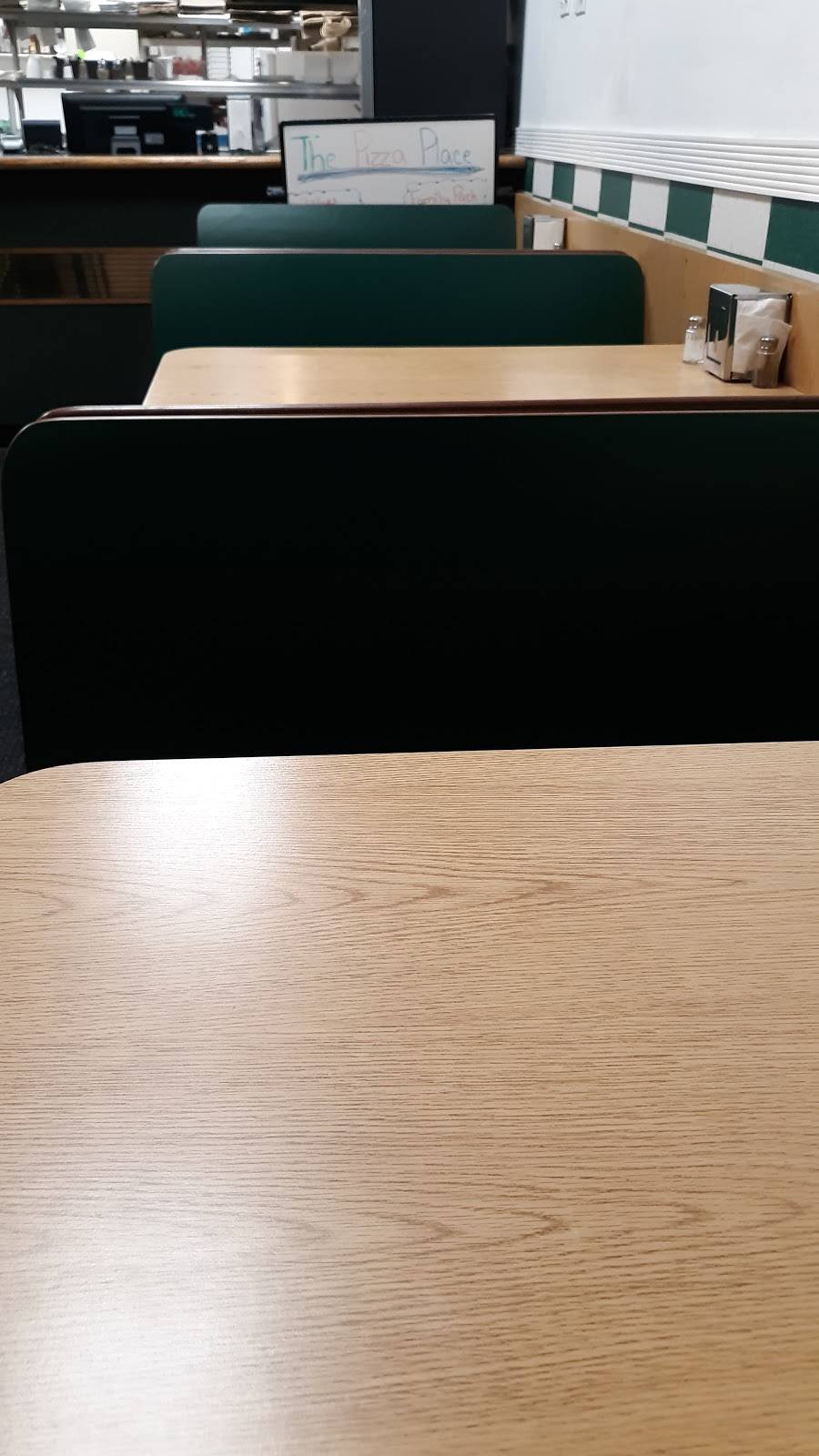 The Pizza Place | restaurant | 2 Lafayette Square, Haverhill, MA 01832, USA | 9785560606 OR +1 978-556-0606