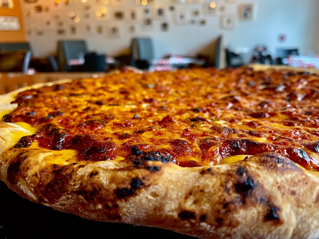 Veccia Pizza | restaurant | 5925 Baum Blvd, Pittsburgh, PA 15206, USA | 4126652880 OR +1 412-665-2880