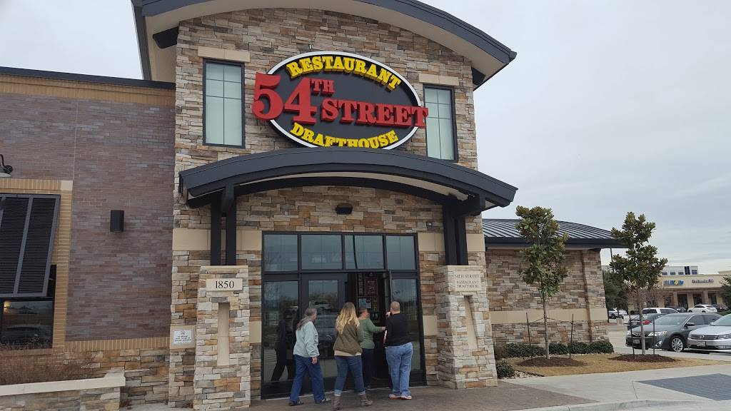 54th Street Restaurant & Drafthouse | restaurant | 1850 Market Pl Blvd, Irving, TX 75063, USA | 9725561154 OR +1 972-556-1154