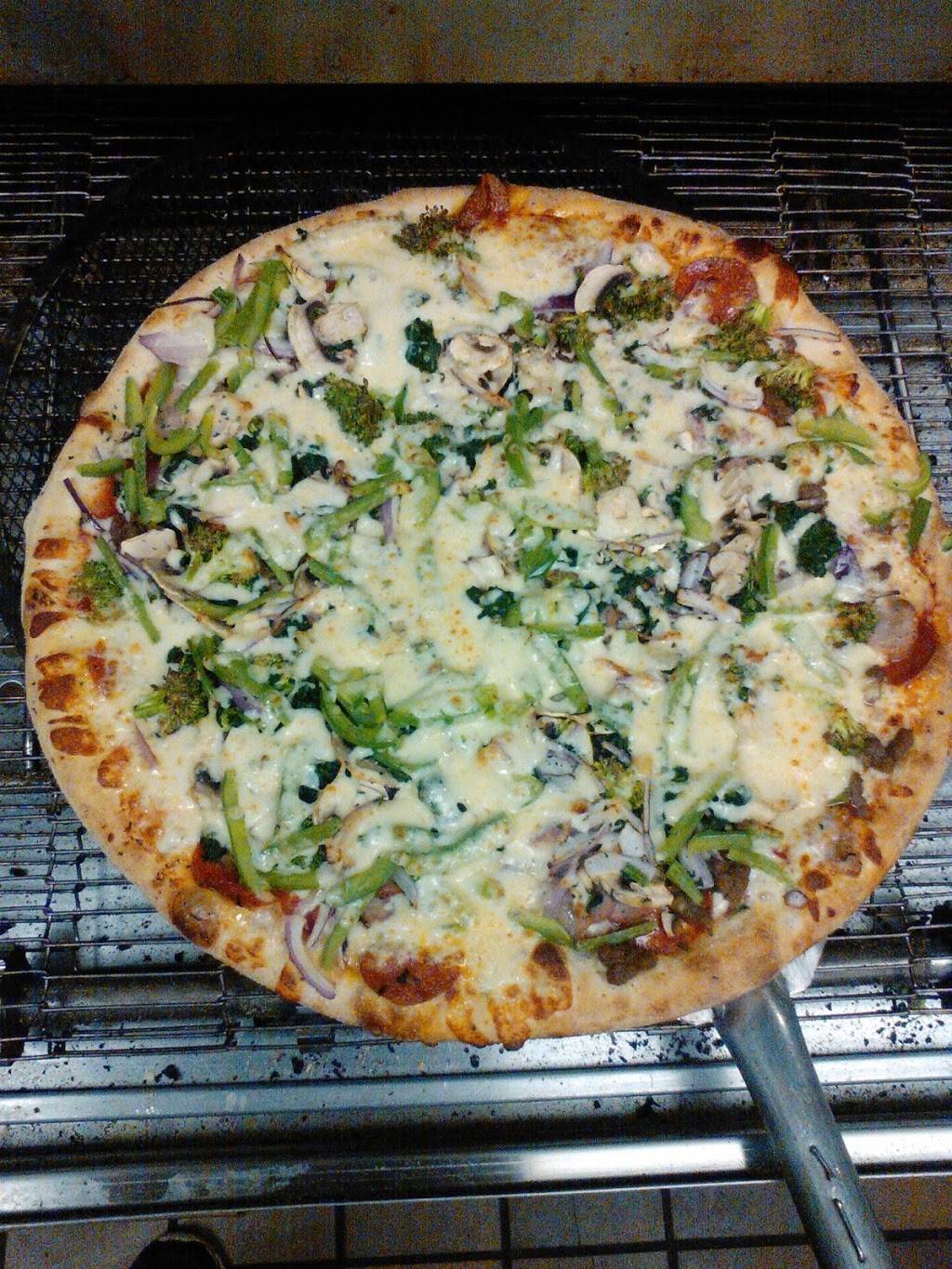 Kostas Pizza & Seafood | restaurant | 315 Chestnut St, Needham, MA 02492, USA | 7814492255 OR +1 781-449-2255