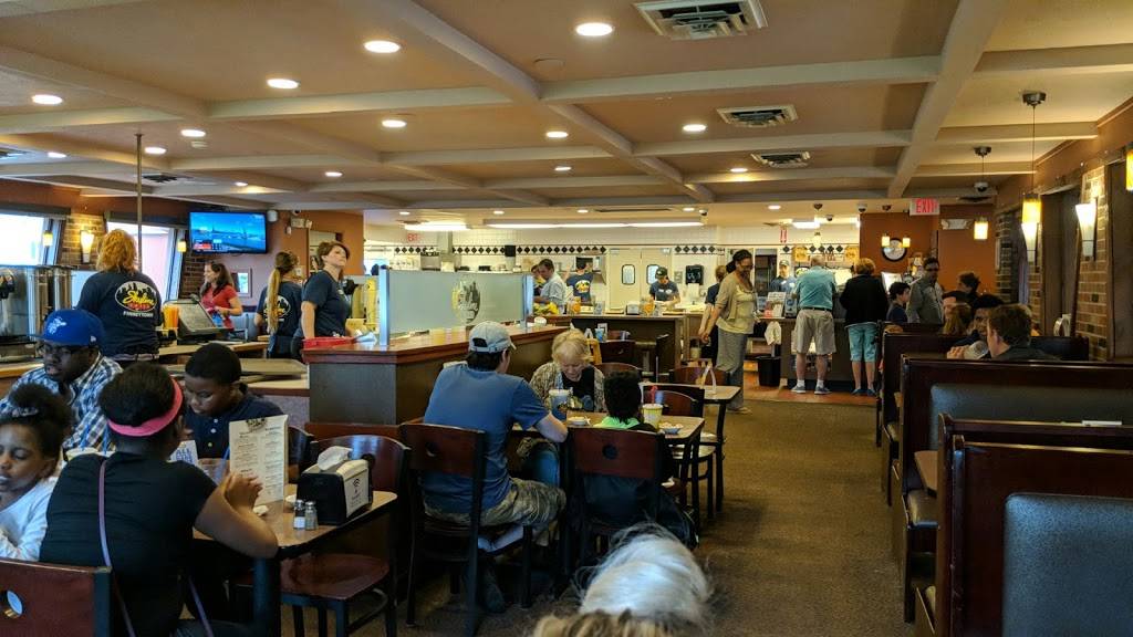 Skyline Chili | restaurant | 9115 Winton Rd, Cincinnati, OH 45231, USA | 5139314008 OR +1 513-931-4008