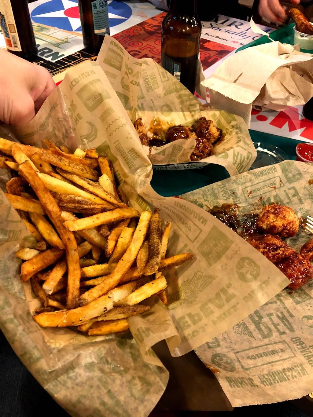 Wingstop | meal delivery | 1765 E Bayshore Rd A1, East Palo Alto, CA 94303, USA | 6503229464 OR +1 650-322-9464