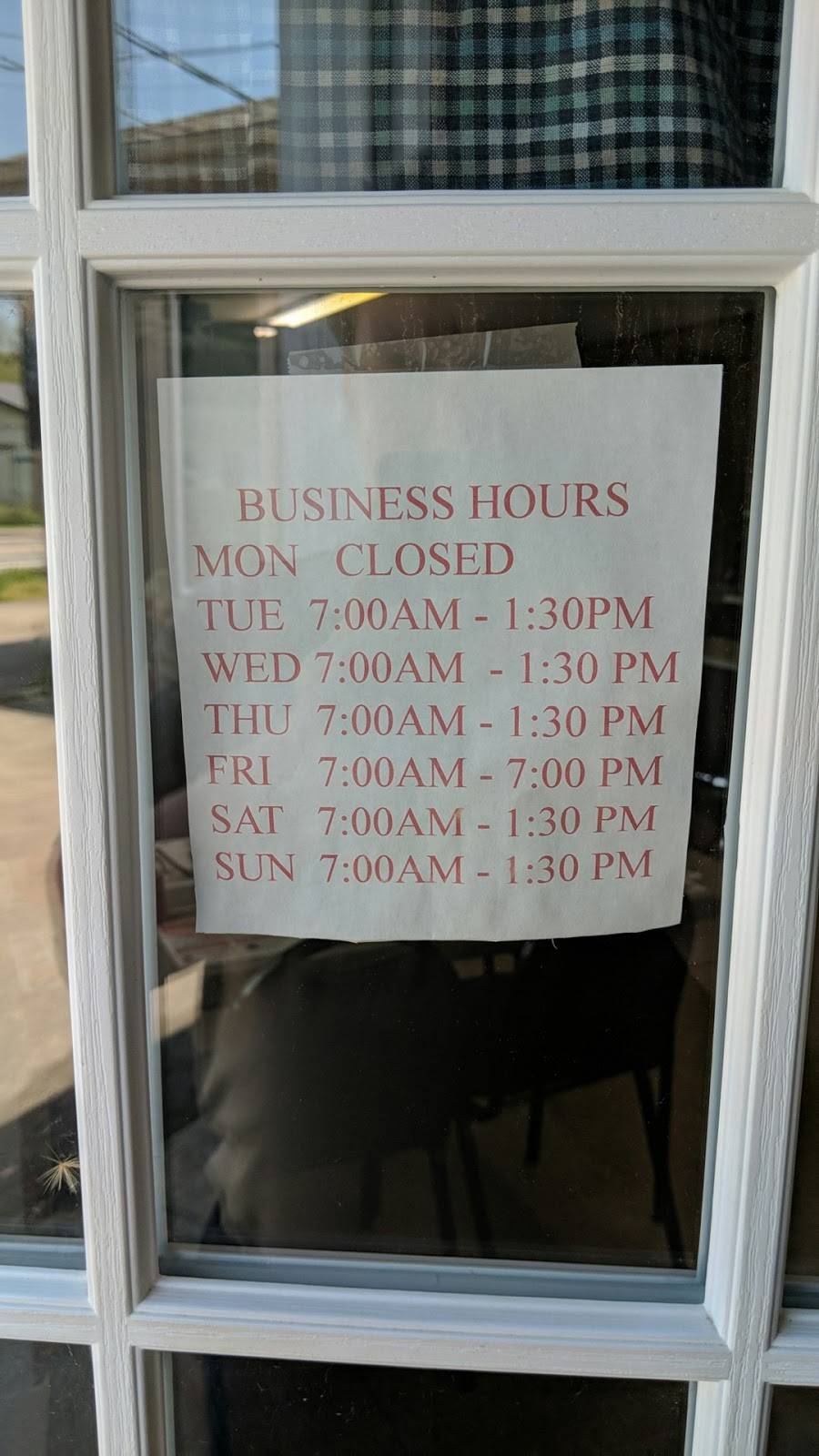 Daves Diner | restaurant | 142 S Church St, Sherrodsville, OH 44675, USA | 7402699220 OR +1 740-269-9220