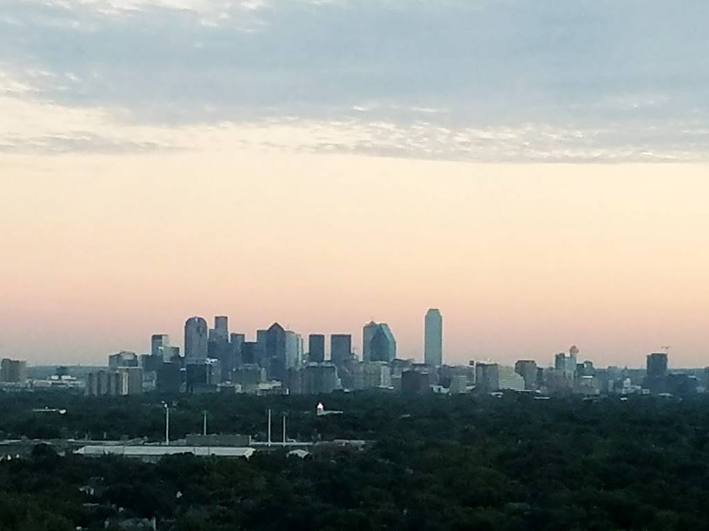 Park City Club | restaurant | 5956 Sherry Ln #1700, Dallas, TX 75225, USA | 2143730756 OR +1 214-373-0756