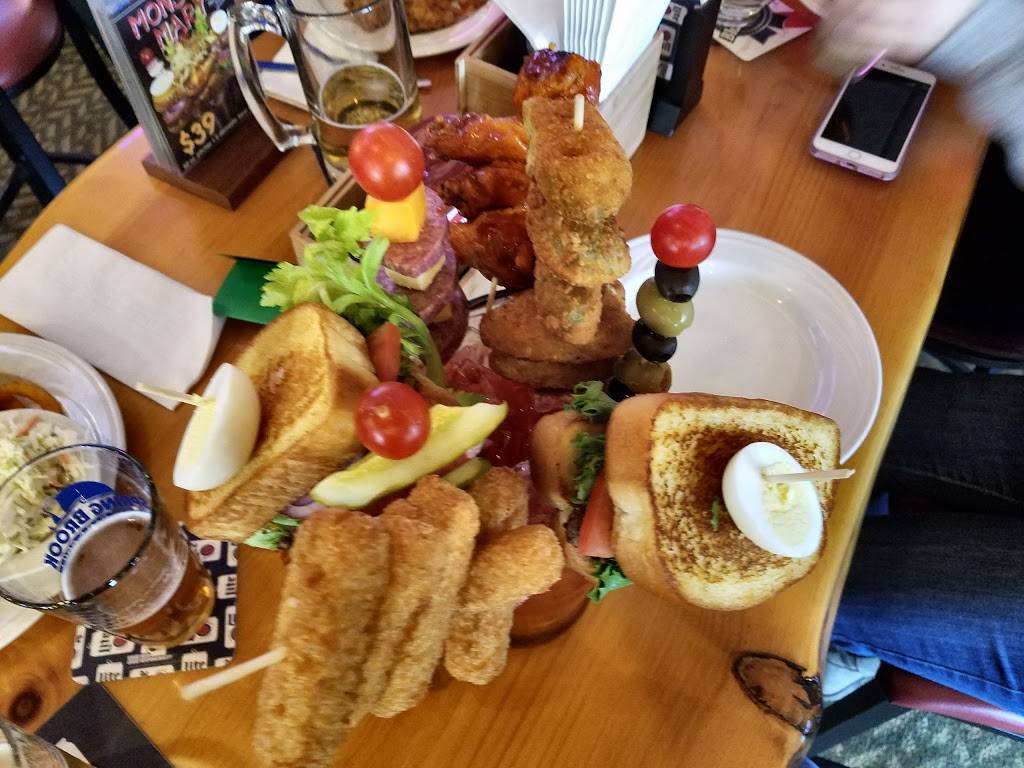 Spring Brook Sports Bar & Grill | restaurant | 242 Lake Shore Dr, Wisconsin Dells, WI 53965, USA | 6082541464 OR +1 608-254-1464