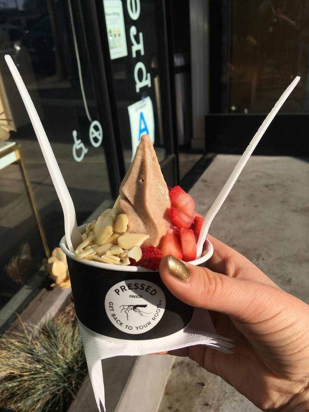 Pressed Juicery | restaurant | 1653 Abbot Kinney Space #4, Los Angeles, CA 90291, USA | 4247448679 OR +1 424-744-8679