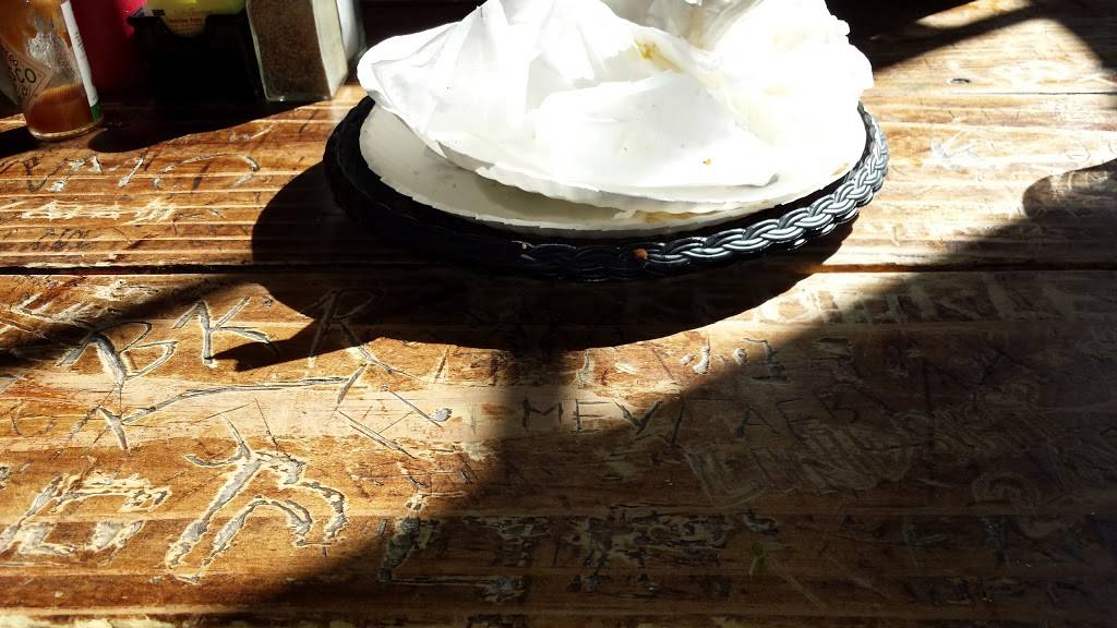 Shenanigans | restaurant | 12595 Sollace M Freeman Hwy, Sewanee, TN 37375, USA | 9315985774 OR +1 931-598-5774