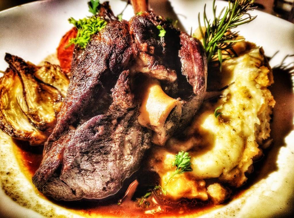 The Scottish Arms | restaurant | 8 S Sarah St, St. Louis, MO 63108, USA | 3145350551 OR +1 314-535-0551