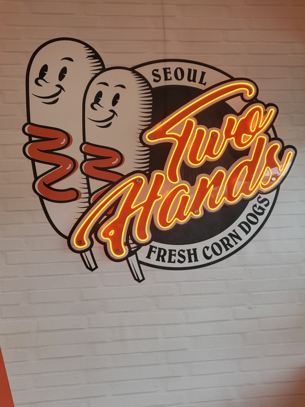 Two Hands Corn Dogs | restaurant | 12726 Hadley St #102, Whittier, CA 90601, USA | 5622735074 OR +1 562-273-5074