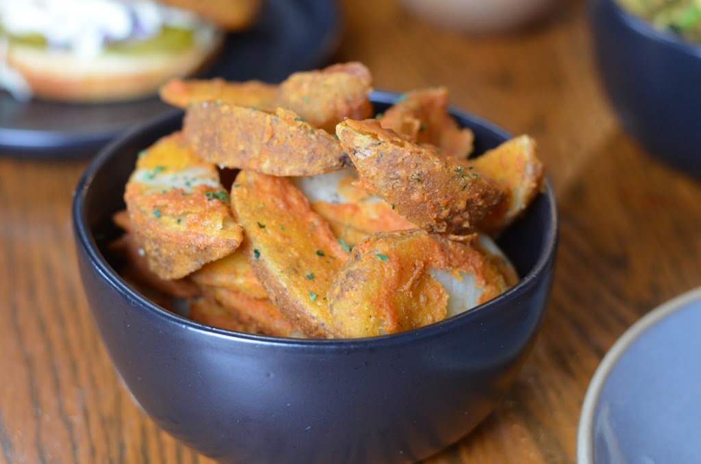 Blazzin Bs Chicken | restaurant | 5943 N Northwest Hwy, Chicago, IL 60631, USA | 7737428283 OR +1 773-742-8283