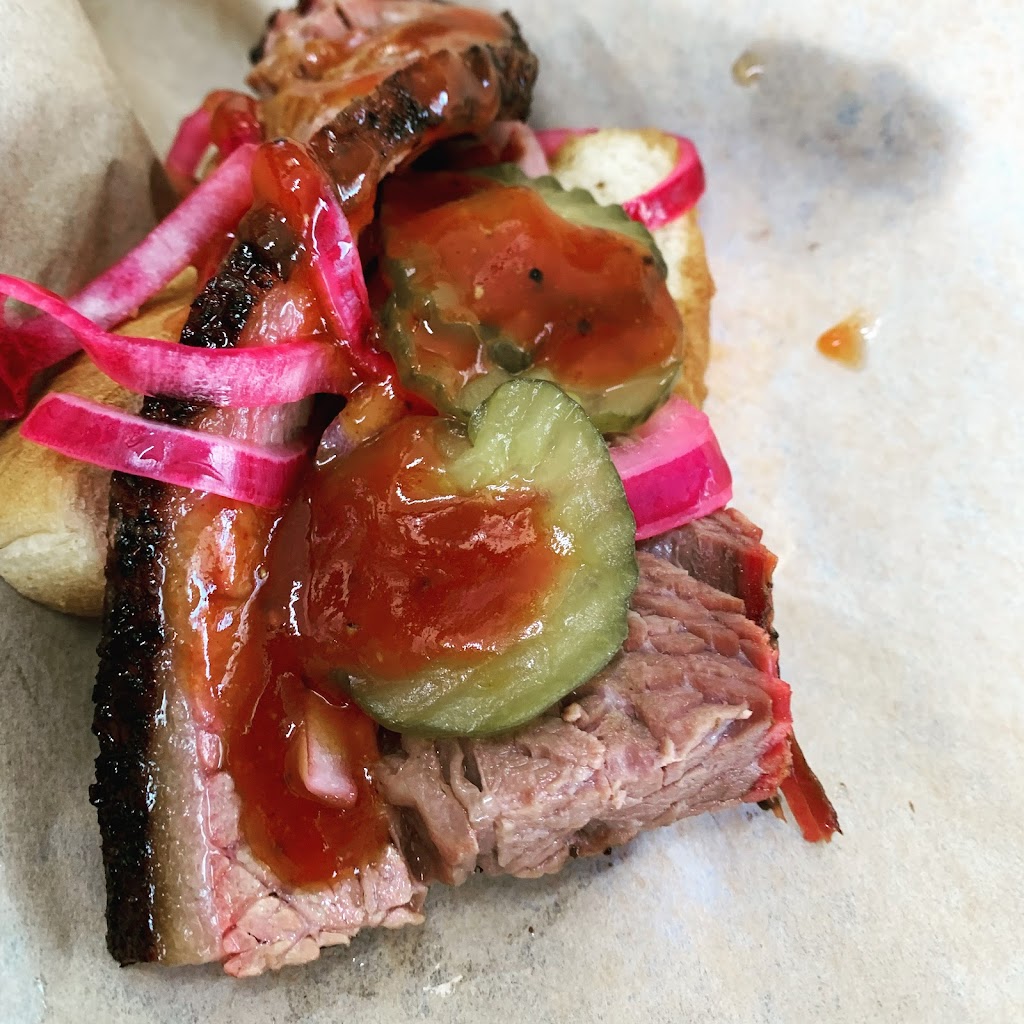 Texas Prime Bbq | restaurant | 2002 TX-97, Pleasanton, TX 78064, USA | 8302817307 OR +1 830-281-7307