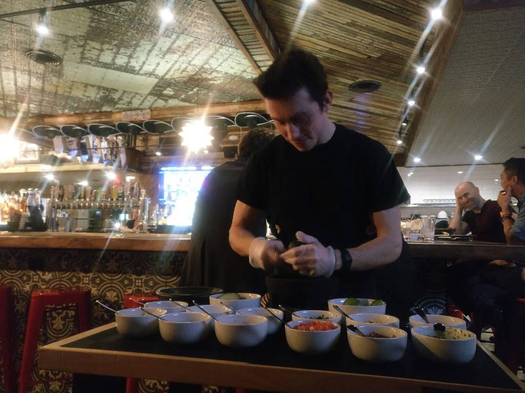 GuacAmigos | restaurant | 2607 Pacific Coast Hwy, Newport Beach, CA 92663, USA | 9496501818 OR +1 949-650-1818