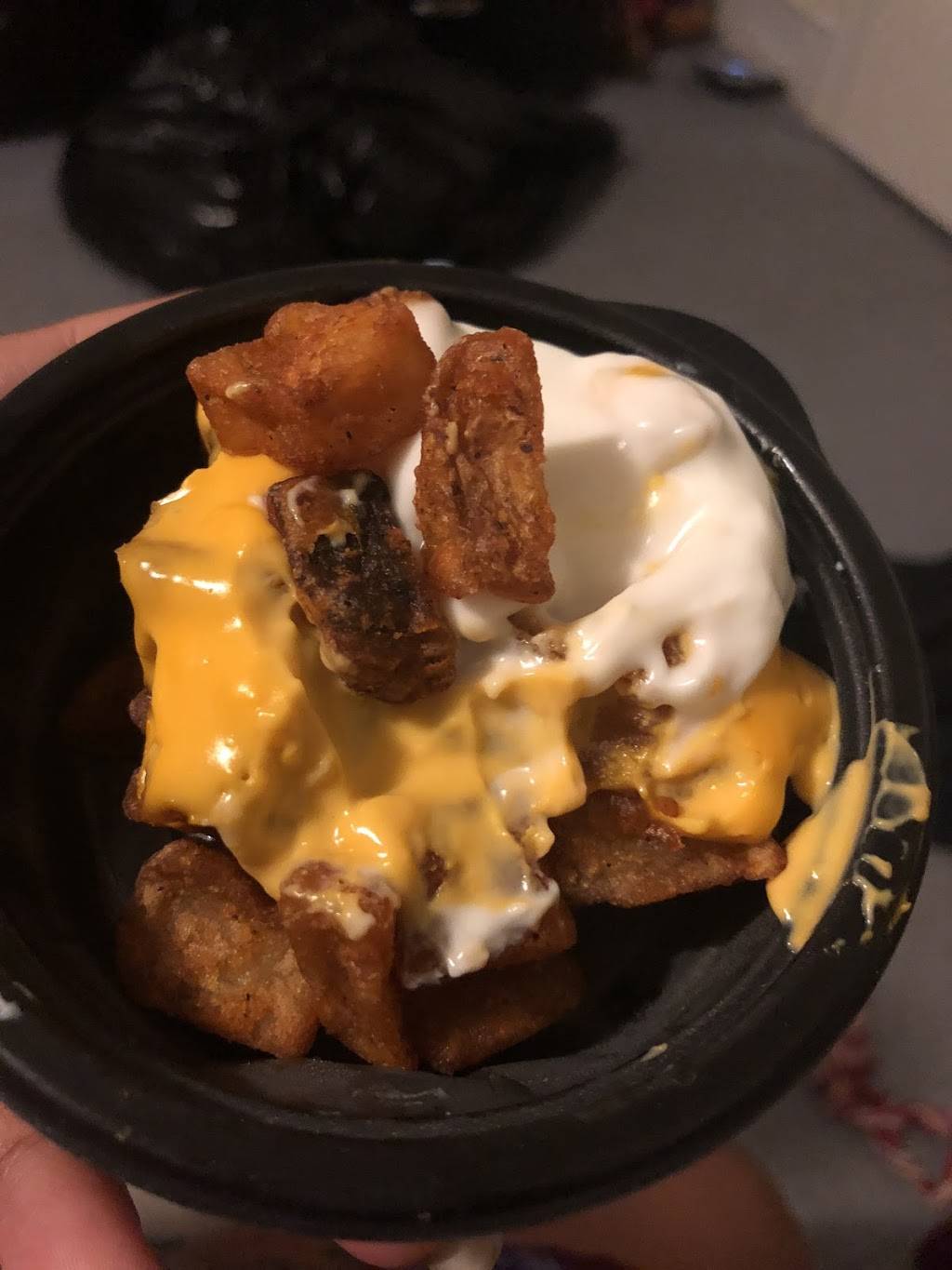 KFC | restaurant | 6417 Harbison Ave, Philadelphia, PA 19149, USA | 2157080371 OR +1 215-708-0371