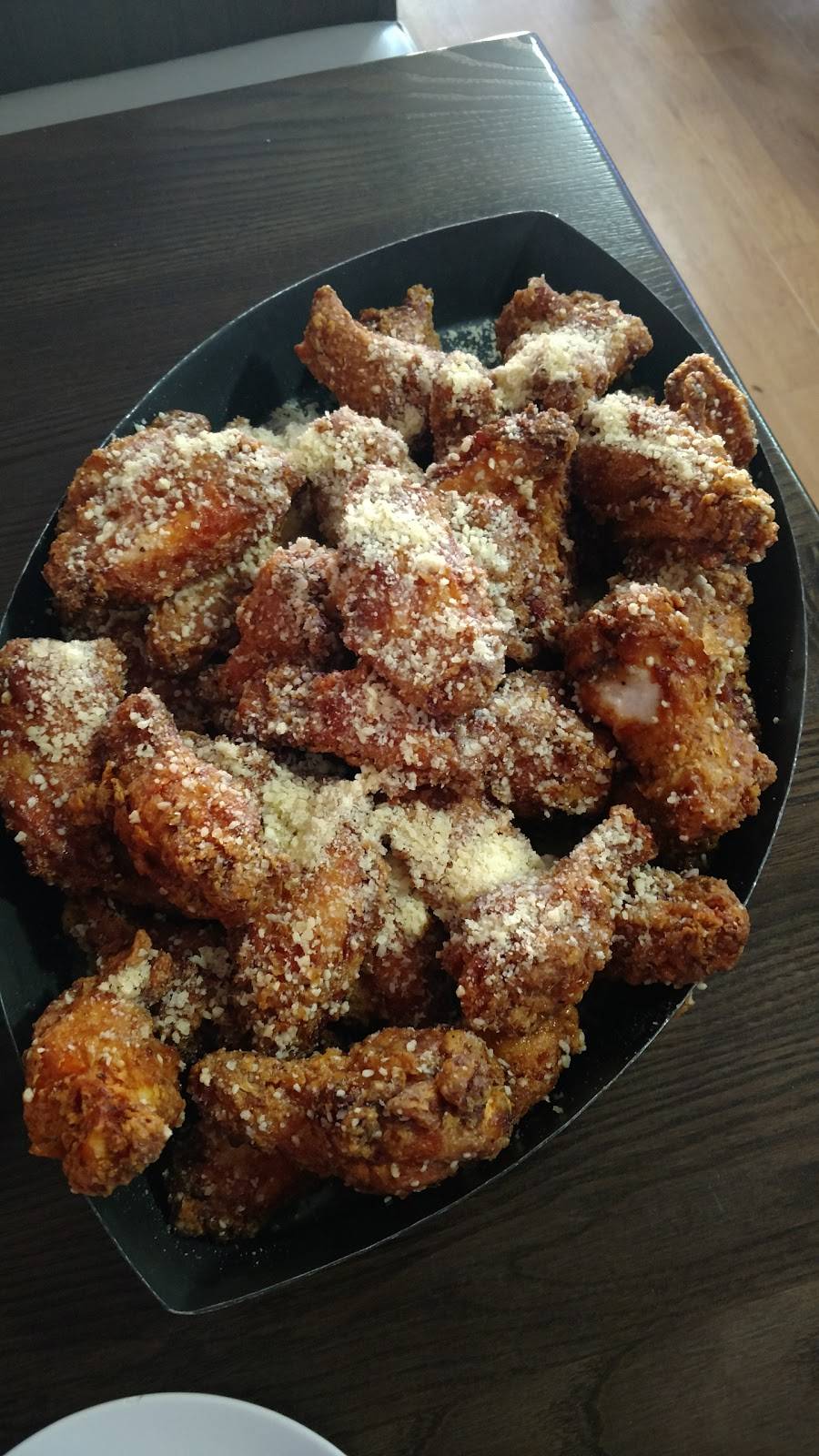 Skoogs Pub & Grill | restaurant | 155 Mill St, North Utica, IL 61373, USA | 8156675800 OR +1 815-667-5800