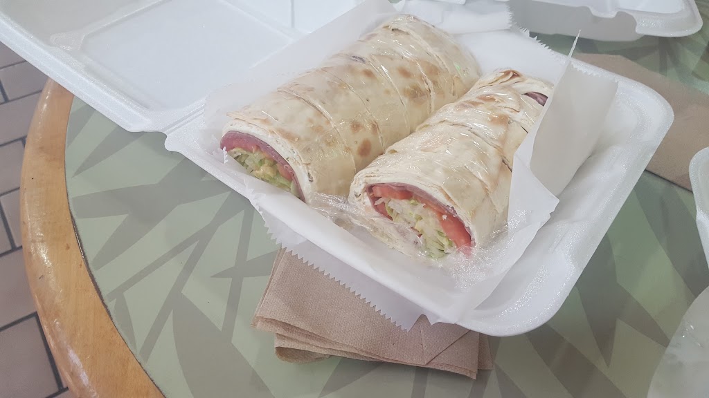 Crackers | restaurant | Santa Rosa Mall, 300 Mary Esther Blvd, Mary Esther, FL 32569, USA | 8502445334 OR +1 850-244-5334