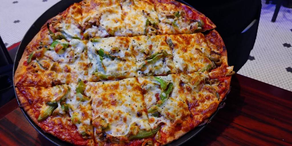 Rosatis Pizza | restaurant | 2083 Orchard Rd, Montgomery, IL 60538, USA | 6302644410 OR +1 630-264-4410