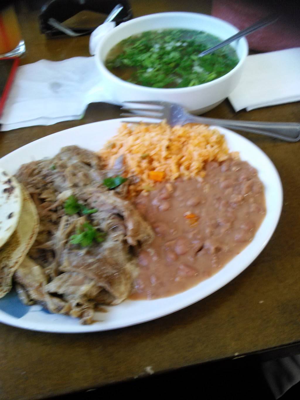 La Barbacha | restaurant | 2510 East Cesar E Chavez Avenue, Los Angeles, CA 90033, USA | 3232641451 OR +1 323-264-1451