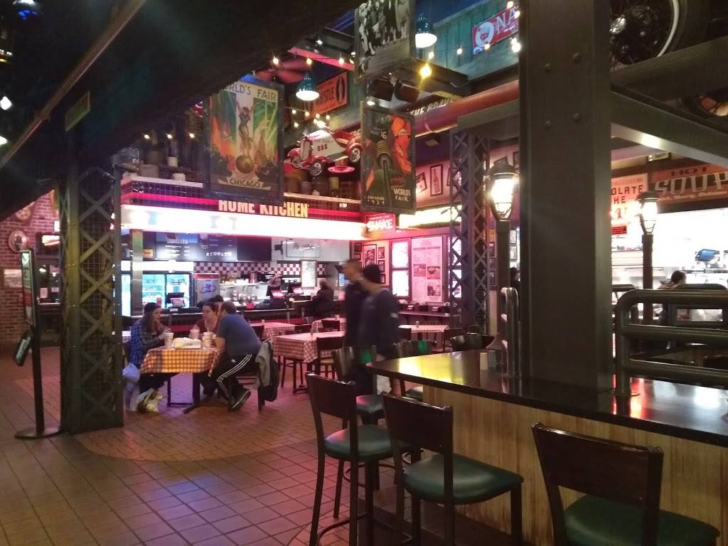 Portillos Hot Dogs | meal takeaway | 520 W Taylor St, Chicago, IL 60607, USA | 3126674560 OR +1 312-667-4560