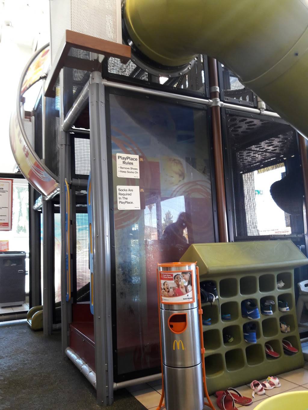 McDonalds | cafe | 3455 W Peoria Ave, Phoenix, AZ 85029, USA | 6029425780 OR +1 602-942-5780