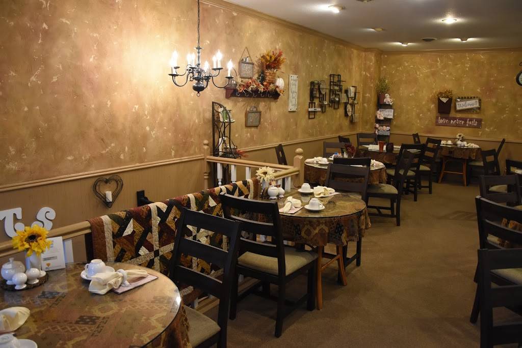 Peppercorn Pantry | restaurant | 911 Parriott St, Aplington, IA 50604, USA | 3193472797 OR +1 319-347-2797