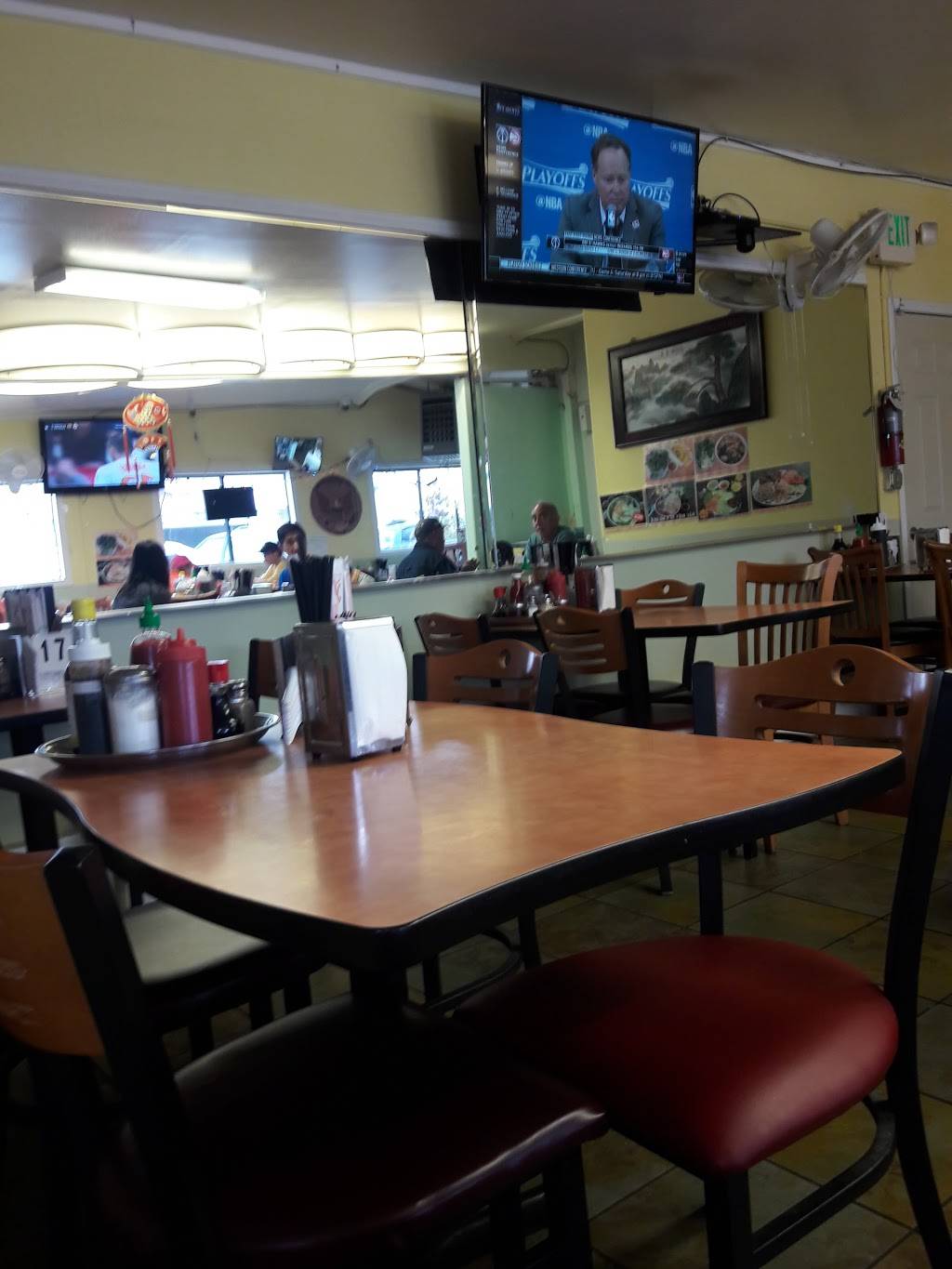 Phở Mekong | restaurant | 807 E 12th St, Oakland, CA 94606, USA | 5104513688 OR +1 510-451-3688