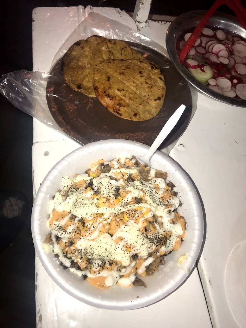 Tacos Culiacan | restaurant | Av Begonias LB, Jardin Dorado, 22200 Tijuana, B.C., Mexico | 016645038870 OR +52 664 503 8870