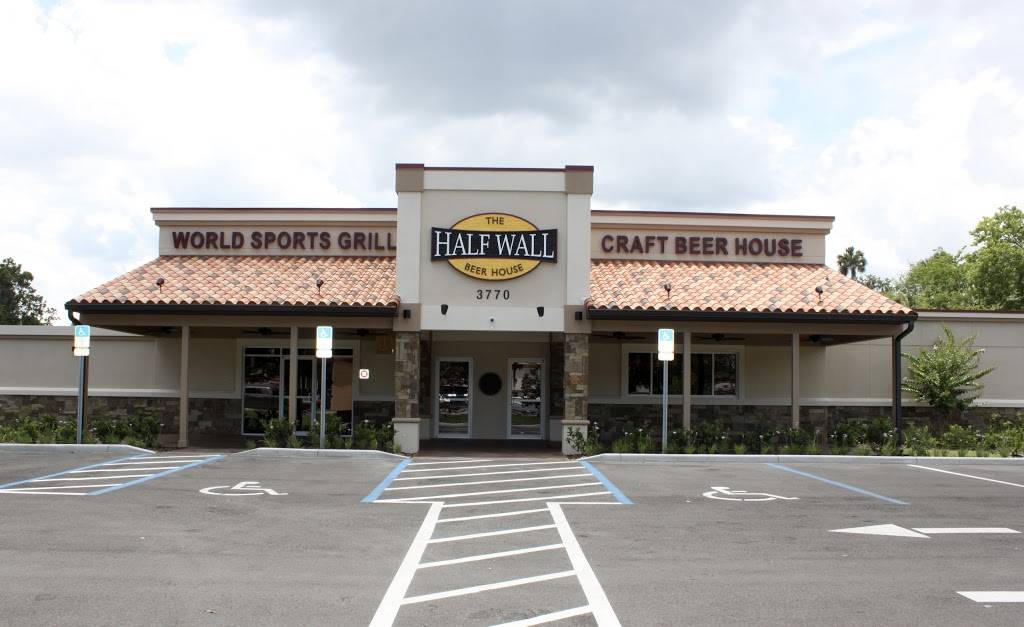 The Half Wall - Port Orange | restaurant | 3770 S Nova Rd, Port Orange, FL 32129, USA | 3867632384 OR +1 386-763-2384