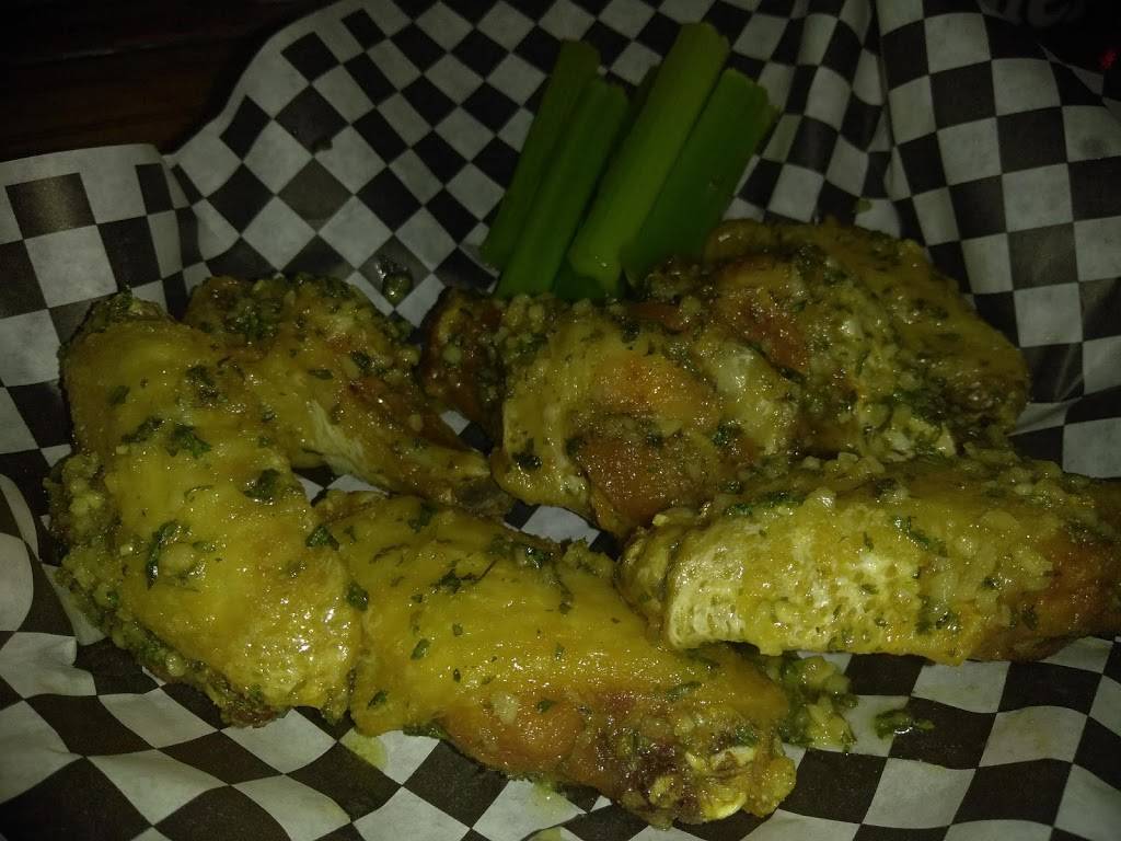 Fuzzys Sports Bar & Grill | restaurant | 1270 S Highland Ave, Clearwater, FL 33756, USA | 7274459600 OR +1 727-445-9600