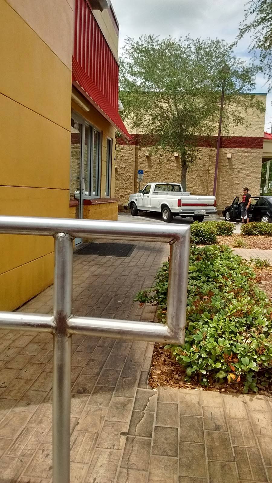 Churchs Chicken | restaurant | 6234 W Colonial Dr, Orlando, FL 32808, USA | 4072932511 OR +1 407-293-2511