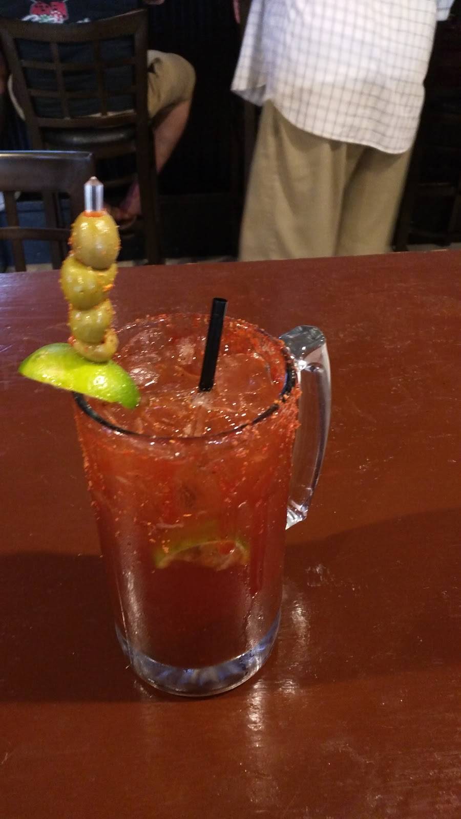 JJs | restaurant | 127 E Highland Ave, San Bernardino, CA 92404, USA | 9098814111 OR +1 909-881-4111