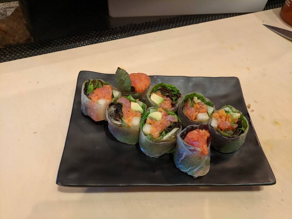 Iron Sushi | restaurant | 9030 SW 72nd Pl, Miami, FL 33156, USA | 3056701120 OR +1 305-670-1120