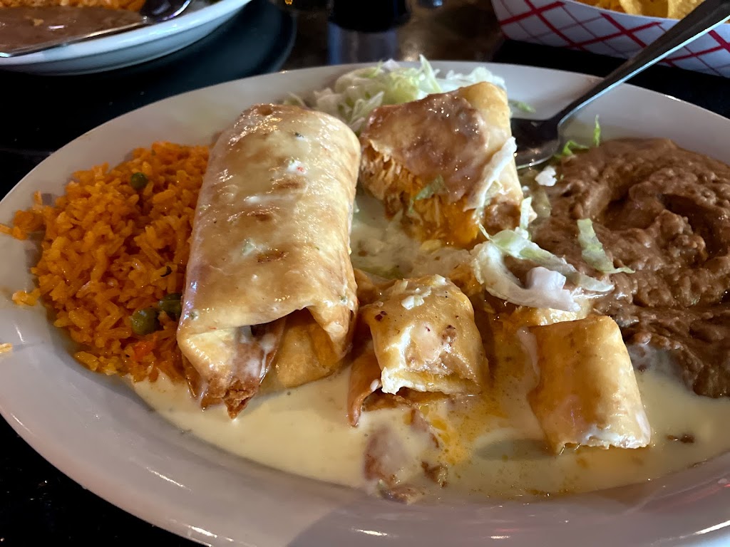 El Pueblito | restaurant | 810 Southwest Blvd, Kansas City, MO 64108, USA | 8164715442 OR +1 816-471-5442