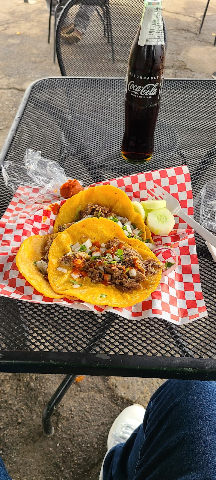 QUESADILLAS EL JUNIOR | restaurant | Lankershim Blvd &, Peoria St, Los Angeles, CA 91352, USA | 8184555770 OR +1 818-455-5770