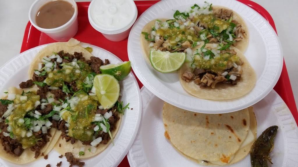 Tacos Gavilan | restaurant | 115 E Baseline Rd, Rialto, CA 92376, USA | 9095620430 OR +1 909-562-0430