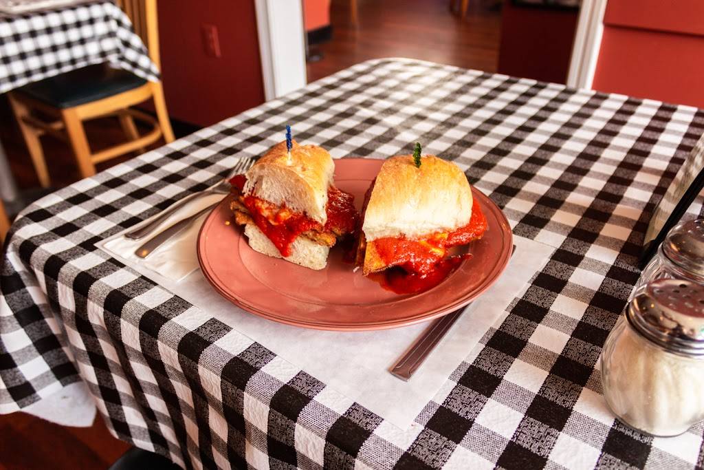 Roseys Italian Cafe | restaurant | 2133 Five Mile Line Rd, Penfield, NY 14526, USA | 5853855600 OR +1 585-385-5600