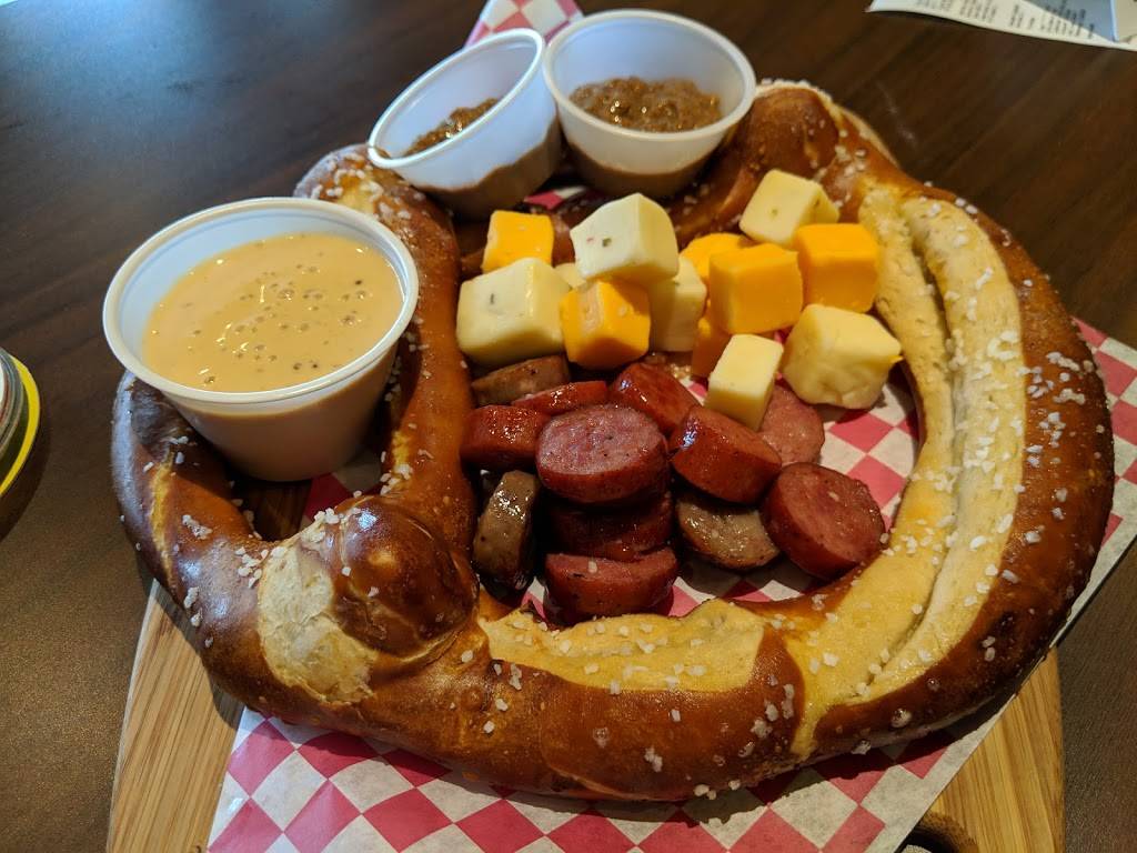 The Casual Pint | restaurant | 3380 Princess Anne Rd Suite 111, Virginia Beach, VA 23456, USA | 7576896296 OR +1 757-689-6296