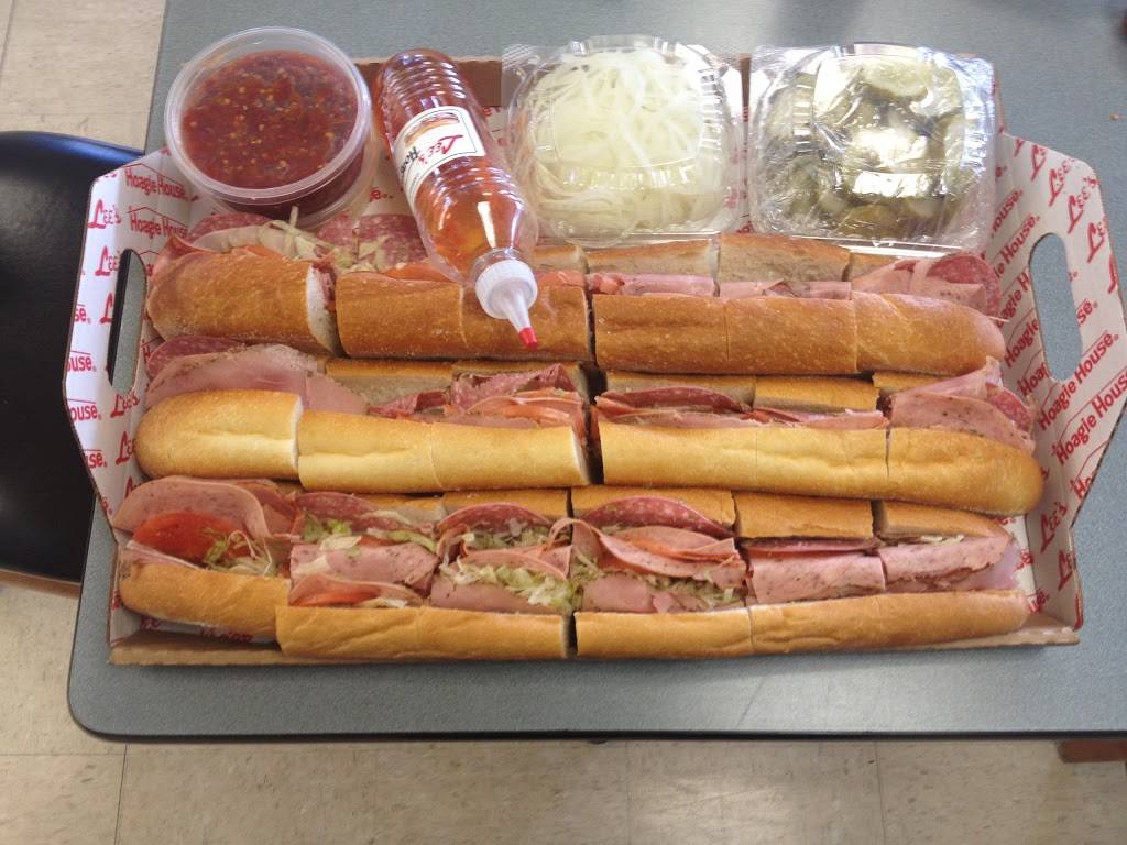 Lees Hoagie House Southampton | restaurant | 26 2nd St Pike, Southampton, PA 18966, USA | 2153222500 OR +1 215-322-2500