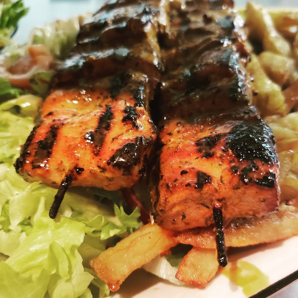 Restaurant Souvlaki | restaurant | 35 Rue Fusey, Trois-Rivières, QC G8T 7S5, Canada | 8193734073 OR +1 819-373-4073