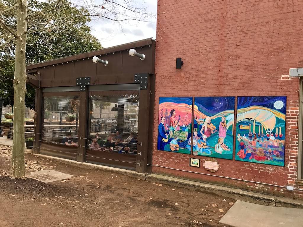 Packs Tavern | restaurant | 20 S Spruce St, Asheville, NC 28801, USA | 8282256944 OR +1 828-225-6944