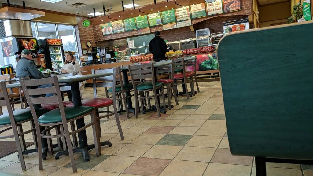 Subway Restaurants | restaurant | 1298 N Leroy St, Fenton, MI 48430, USA | 8106292266 OR +1 810-629-2266