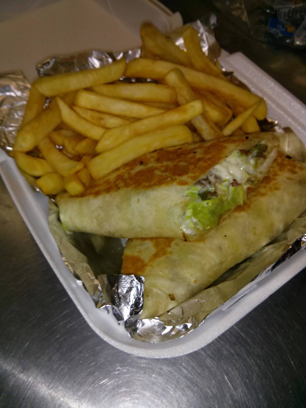 The Chicken Coop | restaurant | 1335 Douglas Ave, Montgomery, IL 60538, USA | 6308010100 OR +1 630-801-0100