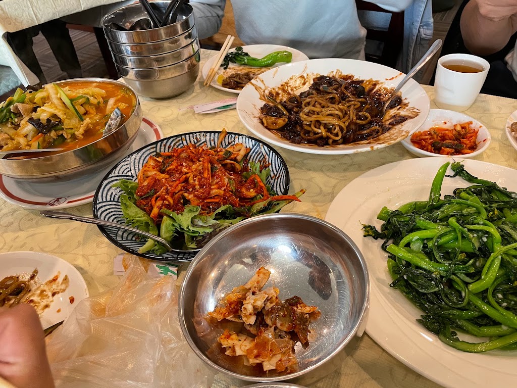 JJamPPong | restaurant | 5249 Mission St, San Francisco, CA 94112, USA | 4153477412 OR +1 415-347-7412