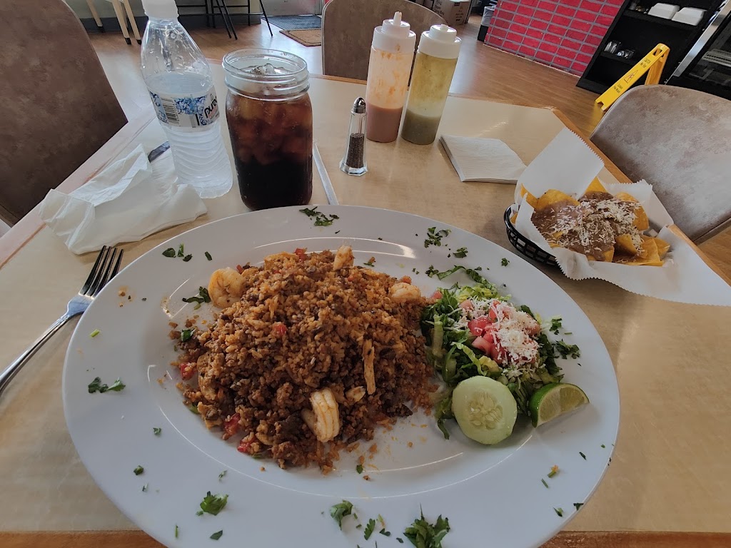 Mucho Loco Mexican Restaurant | restaurant | 234 N Broadway, Pennsville Township, NJ 08070, USA | 8563760499 OR +1 856-376-0499