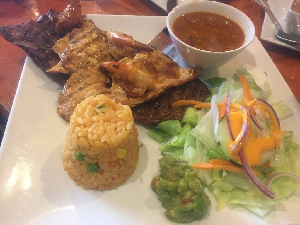 La Herradura | restaurant | 563 Main St, New Rochelle, NY 10801, USA | 9142352055 OR +1 914-235-2055